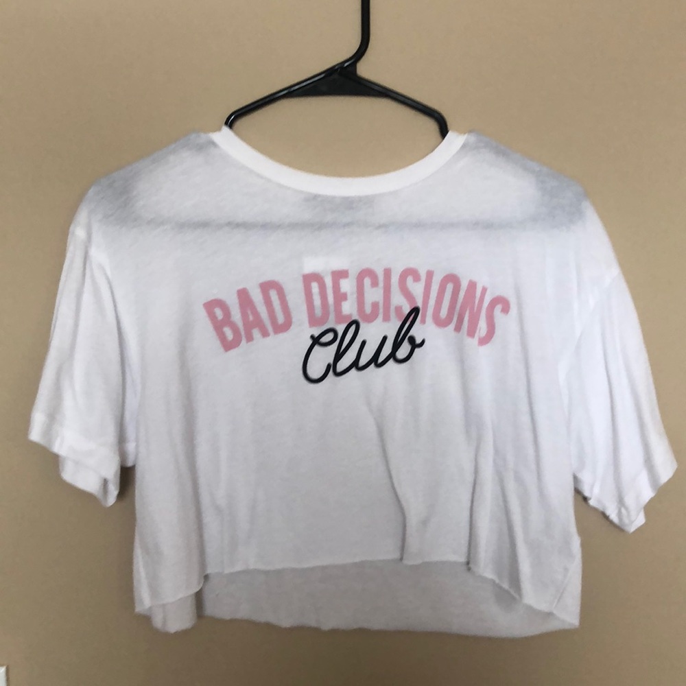 white crop graphic tee